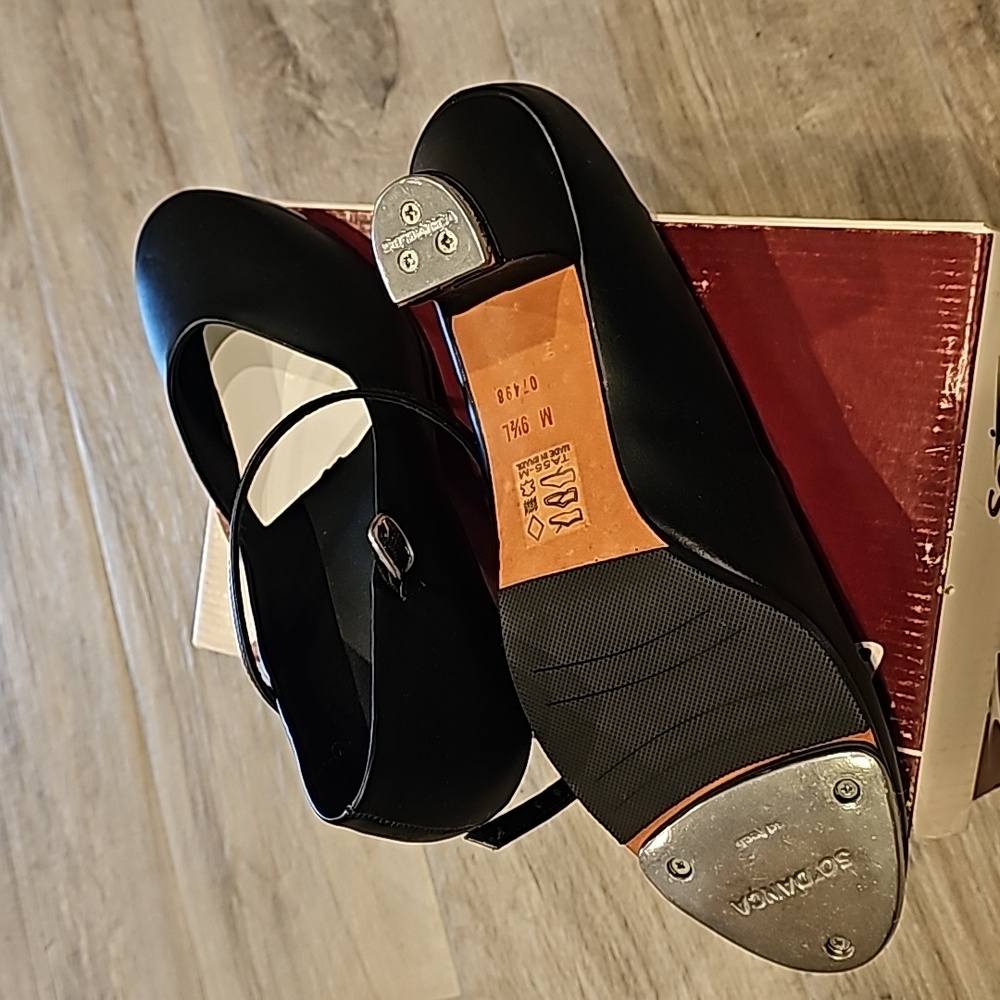 Tap shoes size 9.5
